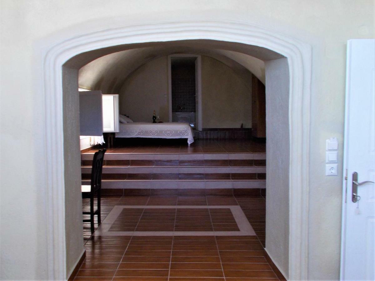 Loukas Kontos Traditional House Emporio (Santorini) Exterior foto