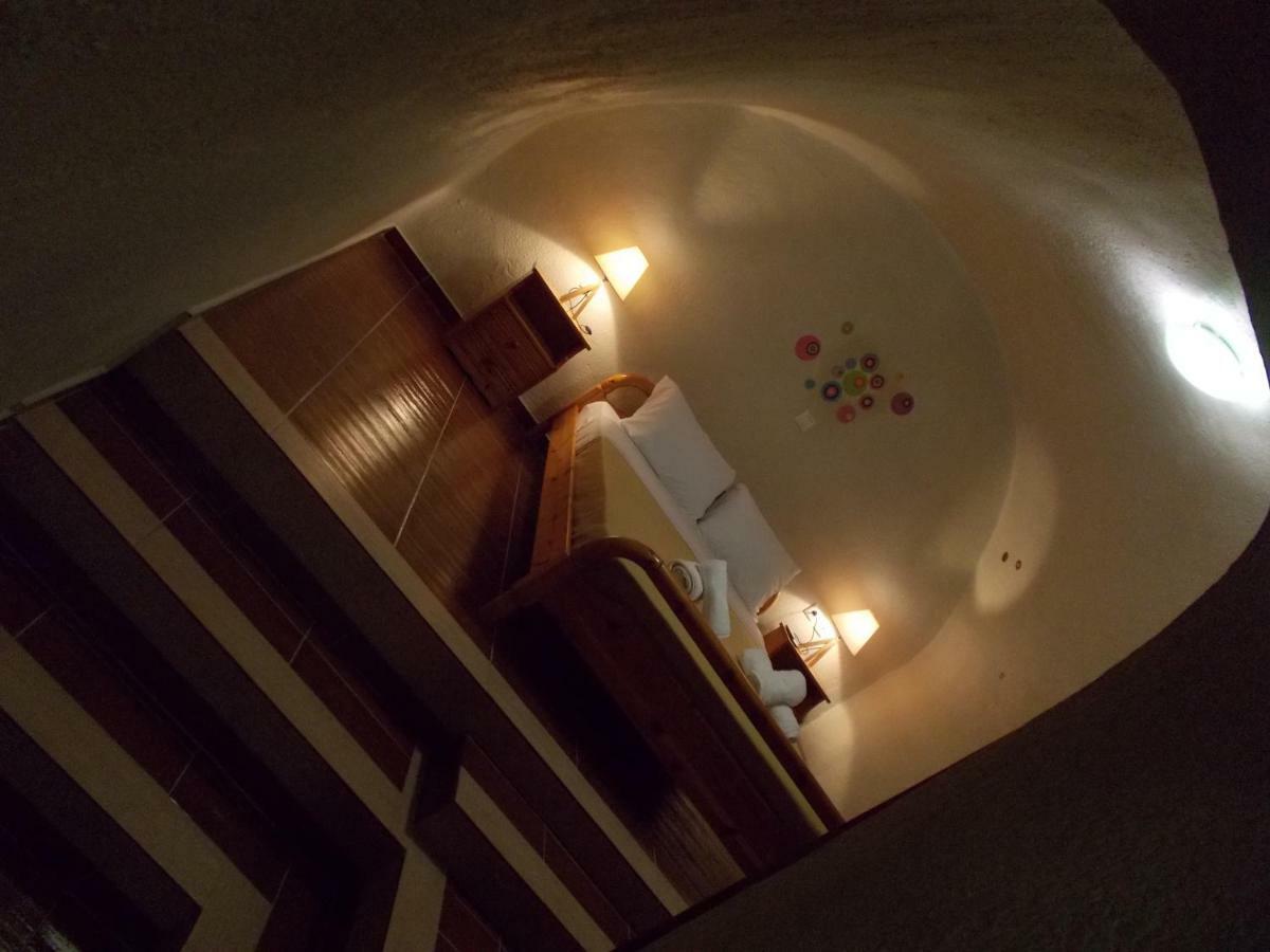 Loukas Kontos Traditional House Emporio (Santorini) Exterior foto